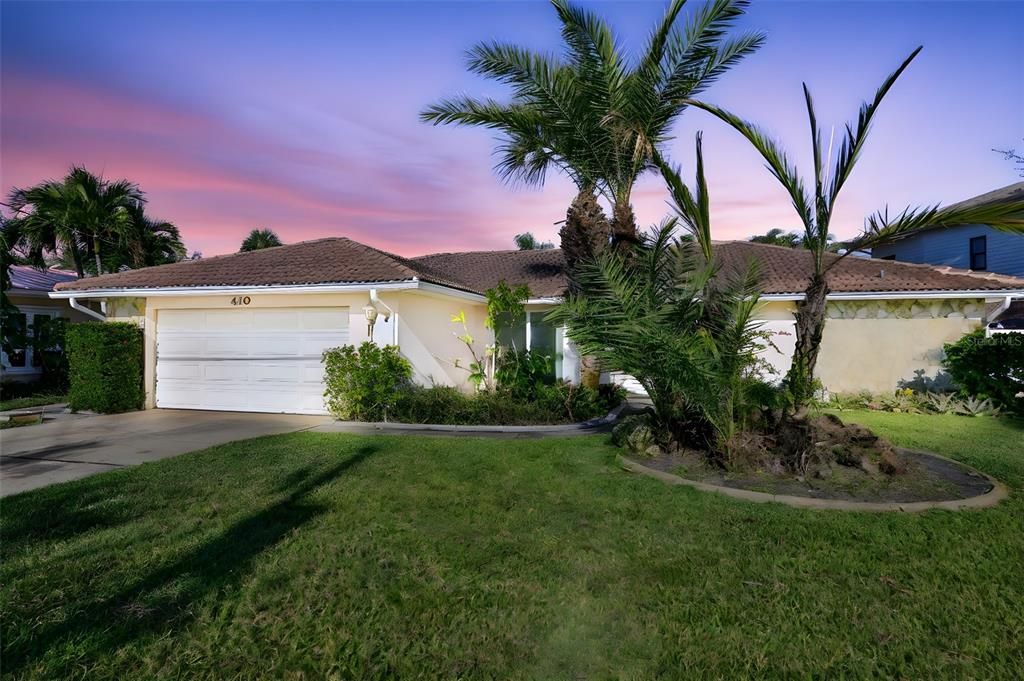 待售: $1,395,000 (3 贝兹, 2 浴室, 2076 平方英尺)