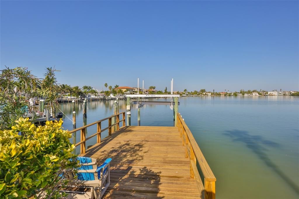 待售: $1,395,000 (3 贝兹, 2 浴室, 2076 平方英尺)