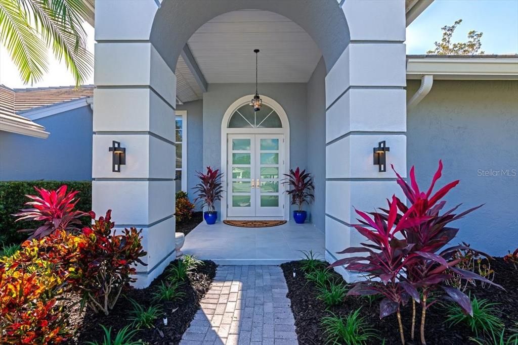 For Sale: $1,399,000 (5 beds, 3 baths, 2871 Square Feet)