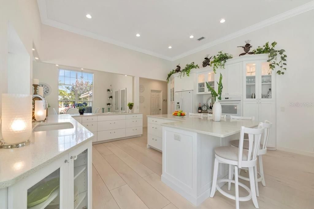 For Sale: $1,399,000 (5 beds, 3 baths, 2871 Square Feet)