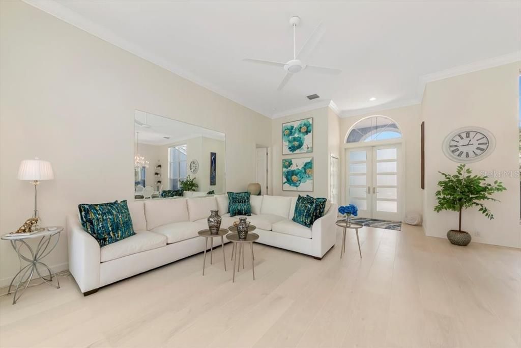 For Sale: $1,399,000 (5 beds, 3 baths, 2871 Square Feet)