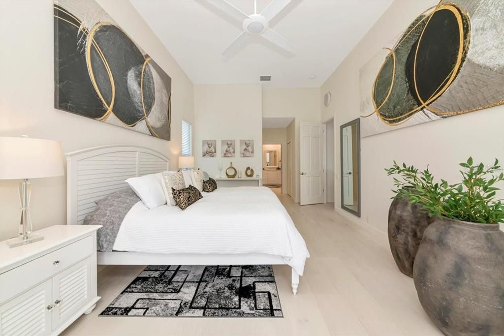 For Sale: $1,399,000 (5 beds, 3 baths, 2871 Square Feet)