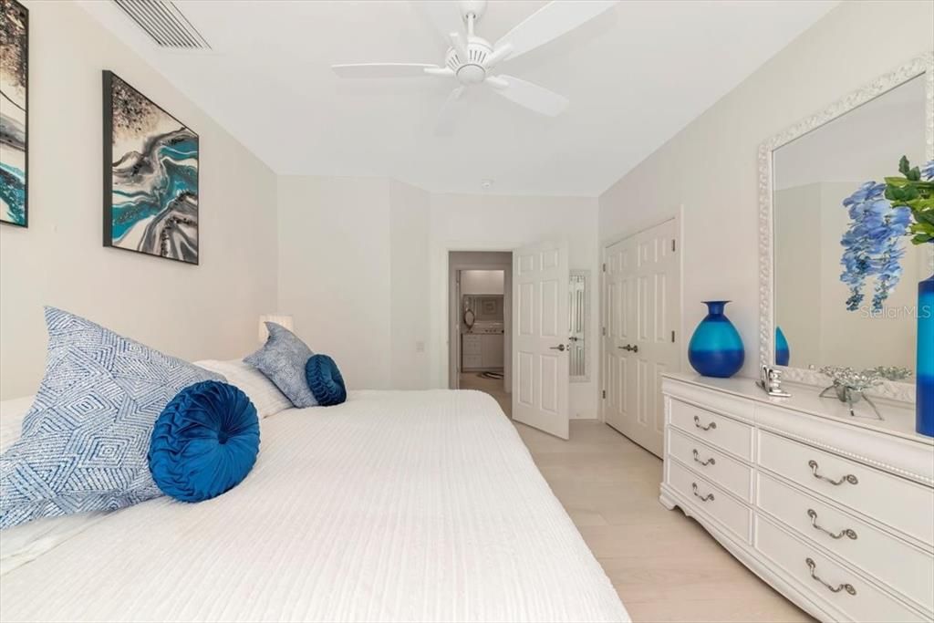 For Sale: $1,399,000 (5 beds, 3 baths, 2871 Square Feet)