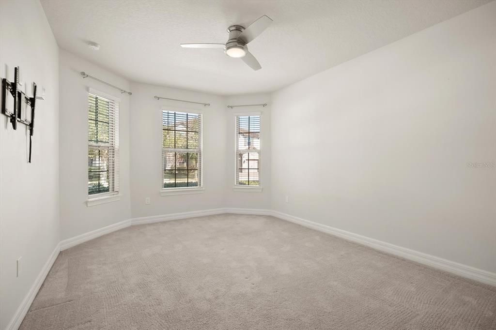 For Sale: $850,000 (3 beds, 3 baths, 2814 Square Feet)