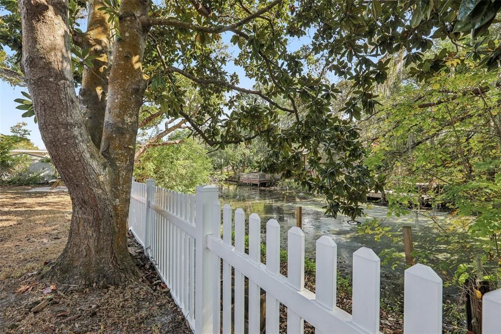 For Rent: $2,800 (4 beds, 2 baths, 1968 Square Feet)