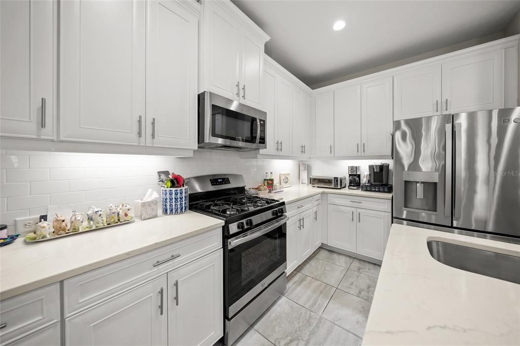 待售: $385,000 (2 贝兹, 2 浴室, 1525 平方英尺)