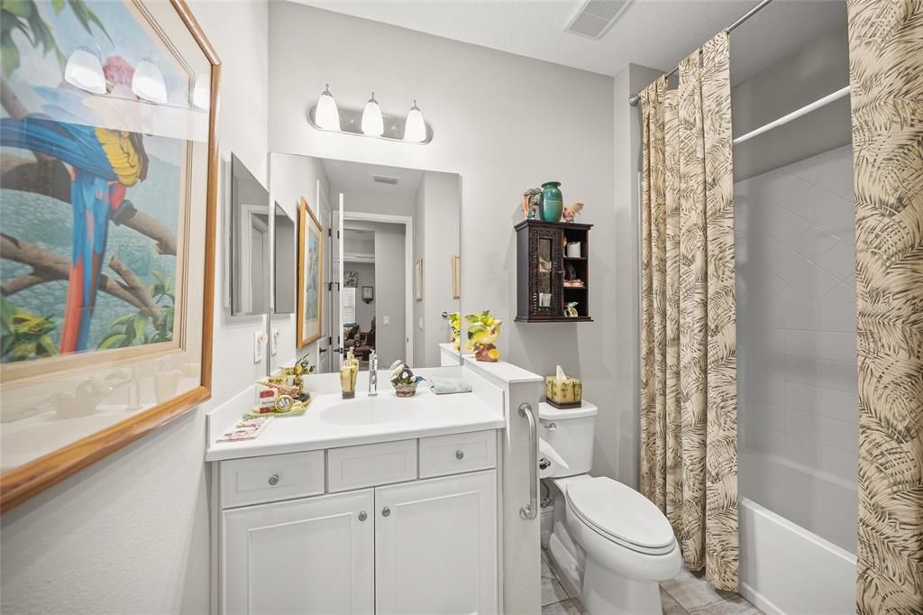 待售: $385,000 (2 贝兹, 2 浴室, 1525 平方英尺)