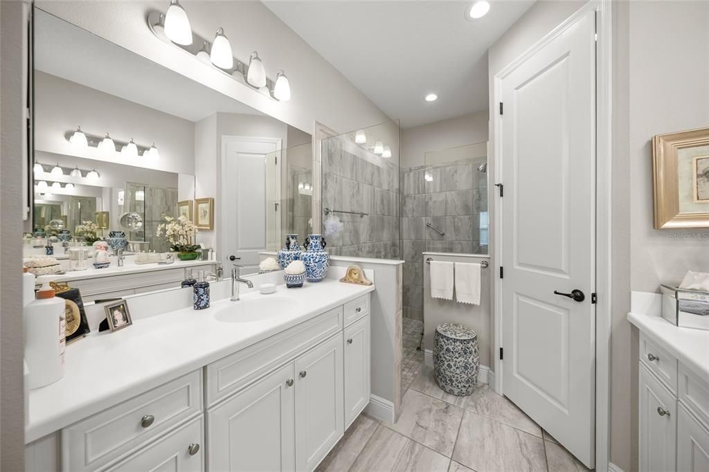 待售: $385,000 (2 贝兹, 2 浴室, 1525 平方英尺)