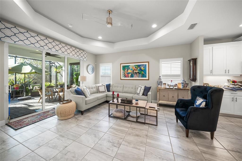 待售: $385,000 (2 贝兹, 2 浴室, 1525 平方英尺)