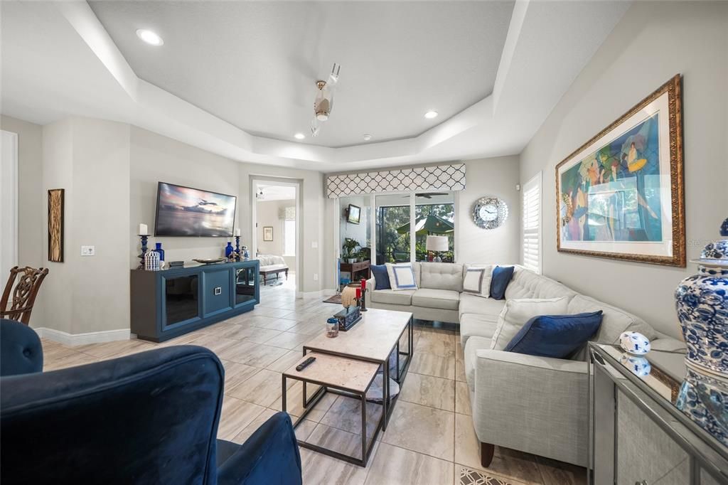 待售: $385,000 (2 贝兹, 2 浴室, 1525 平方英尺)