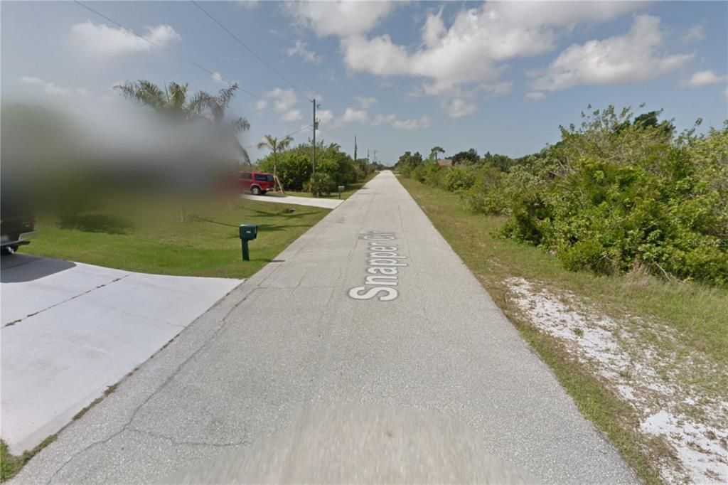 На продажу: $53,000 (0.46 acres)