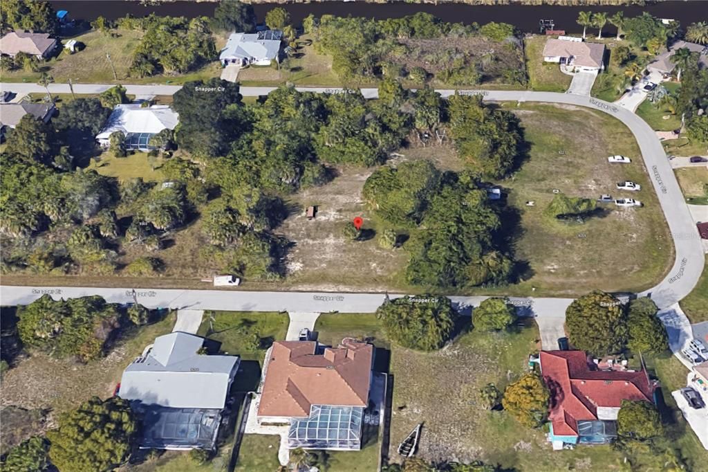 На продажу: $53,000 (0.46 acres)