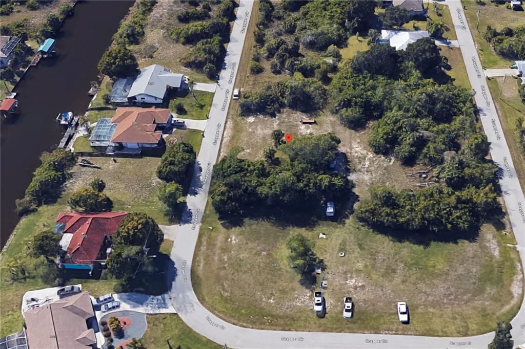 На продажу: $53,000 (0.46 acres)