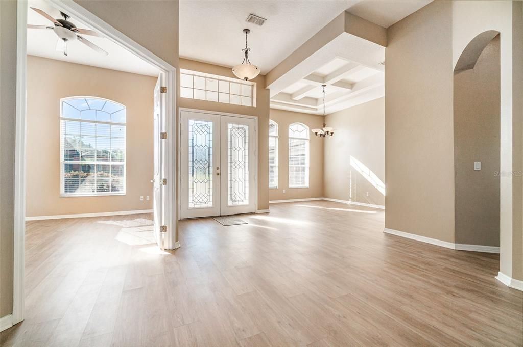 待售: $680,000 (4 贝兹, 3 浴室, 2975 平方英尺)