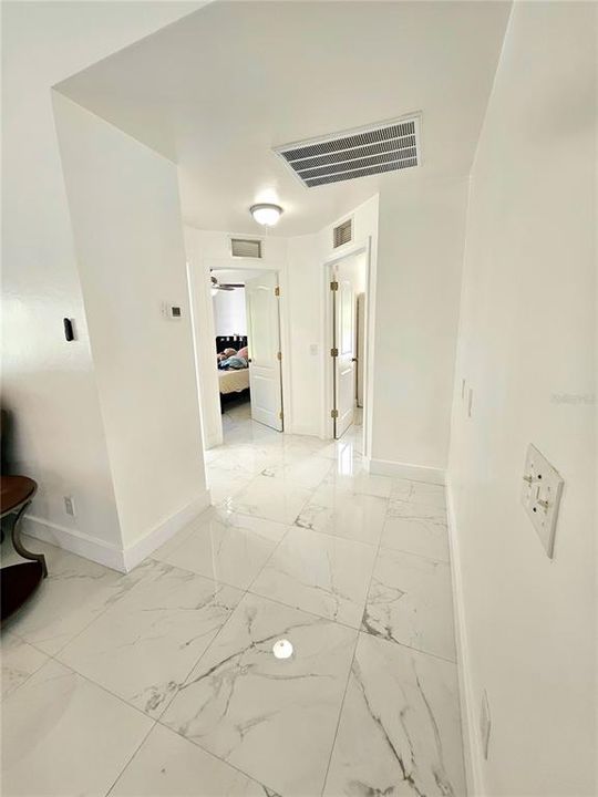 For Sale: $330,000 (3 beds, 2 baths, 1274 Square Feet)