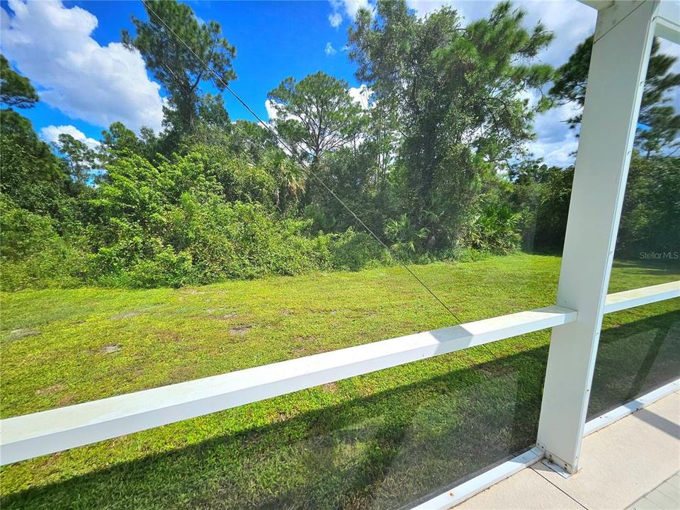 For Sale: $330,000 (3 beds, 2 baths, 1274 Square Feet)