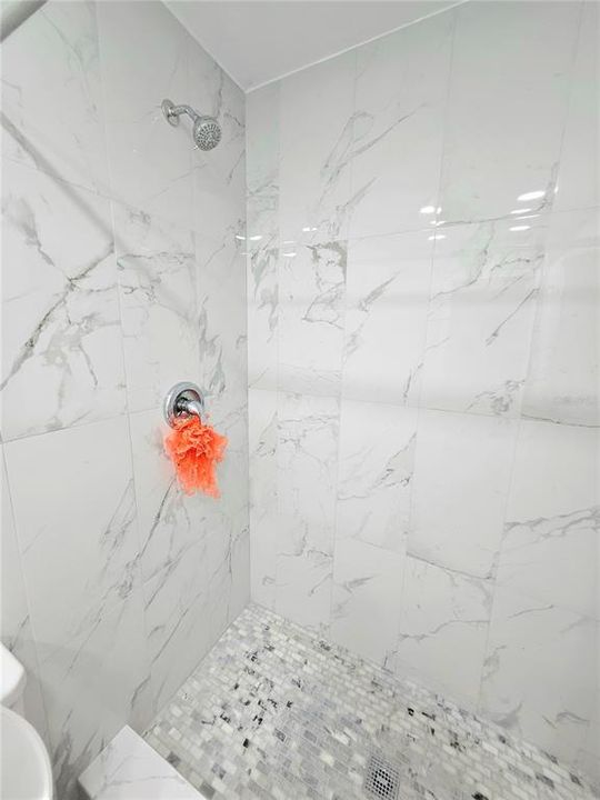 For Sale: $330,000 (3 beds, 2 baths, 1274 Square Feet)