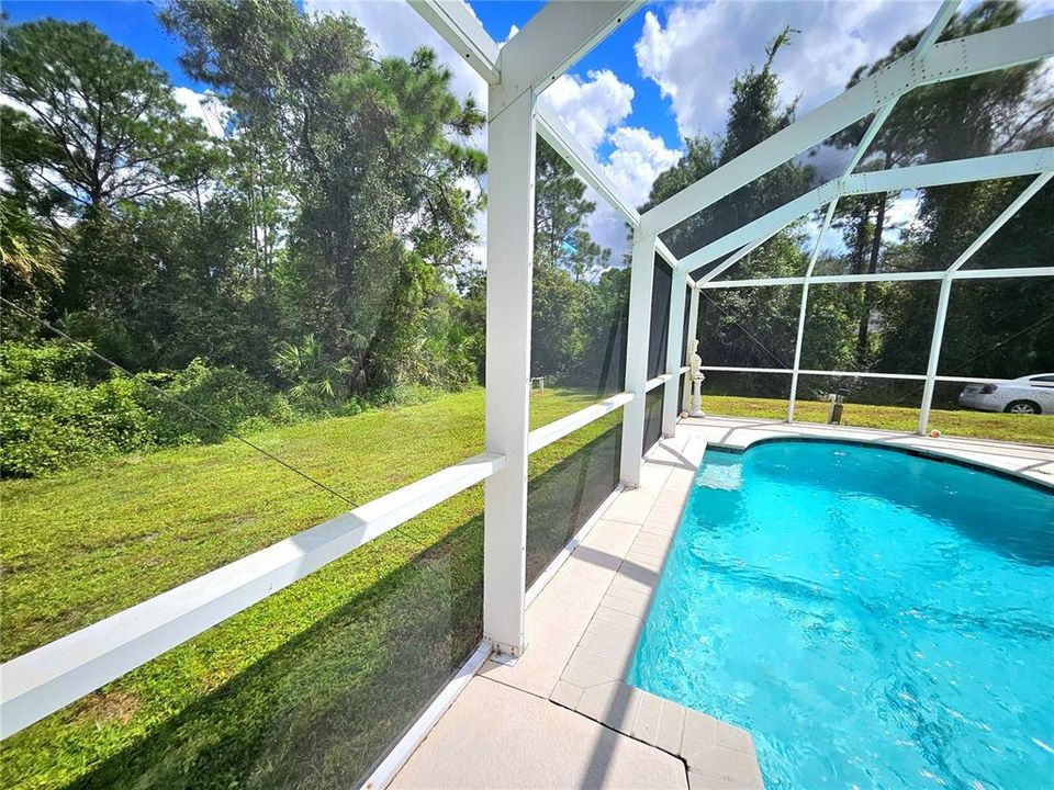 For Sale: $330,000 (3 beds, 2 baths, 1274 Square Feet)