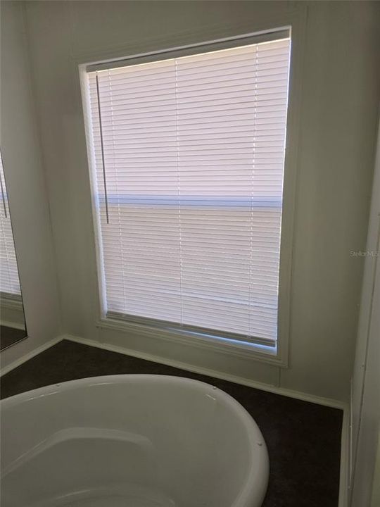 На продажу: $169,900 (3 спален, 2 ванн, 1293 Квадратных фут)