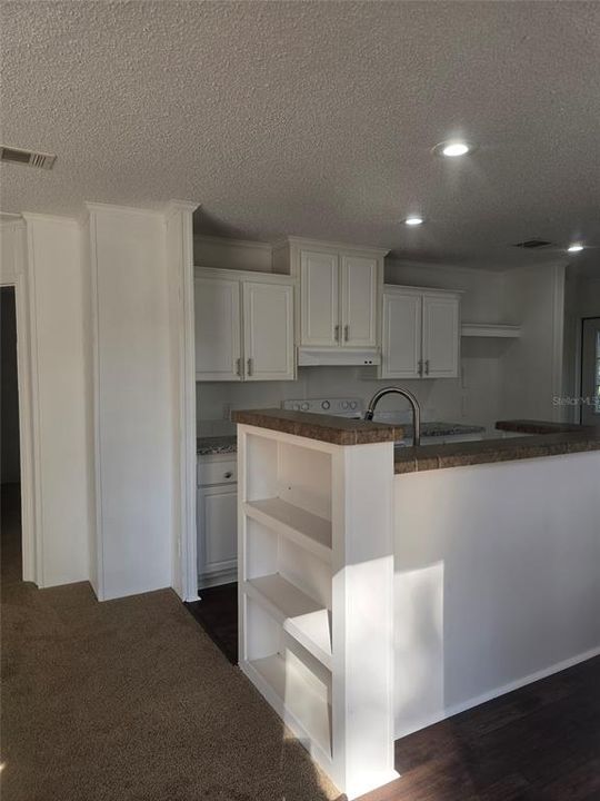 На продажу: $169,900 (3 спален, 2 ванн, 1293 Квадратных фут)