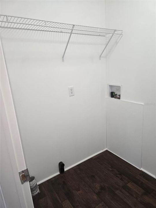 На продажу: $169,900 (3 спален, 2 ванн, 1293 Квадратных фут)