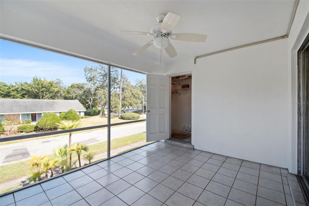 待售: $279,000 (2 贝兹, 2 浴室, 1178 平方英尺)