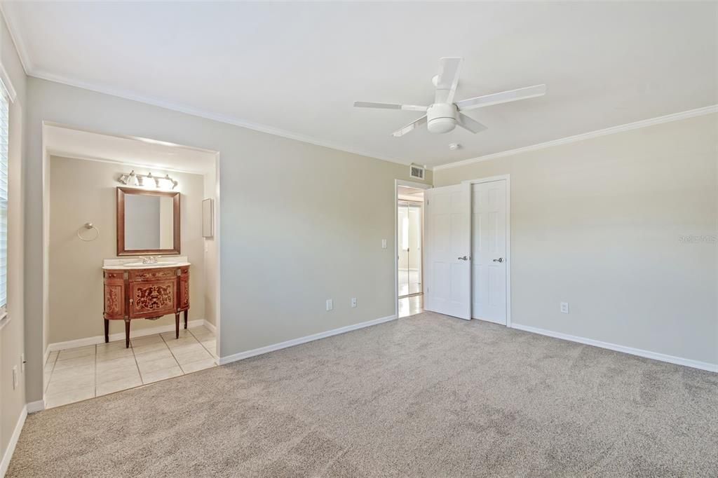 待售: $279,000 (2 贝兹, 2 浴室, 1178 平方英尺)