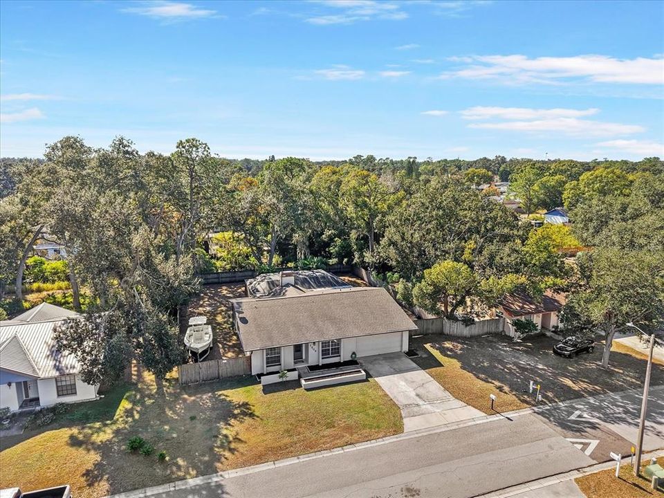 Active With Contract: $400,000 (3 beds, 2 baths, 1770 Square Feet)