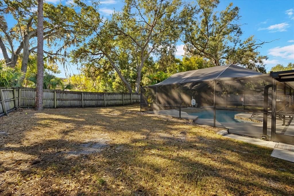 Active With Contract: $400,000 (3 beds, 2 baths, 1770 Square Feet)