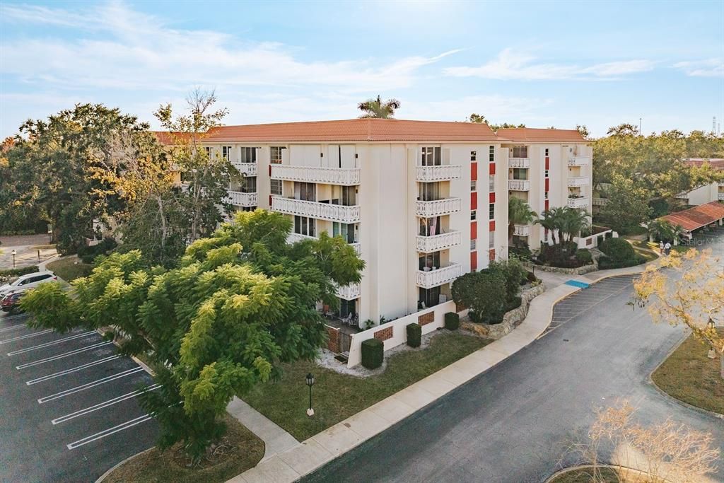 На продажу: $100,000 (1 спален, 1 ванн, 1048 Квадратных фут)