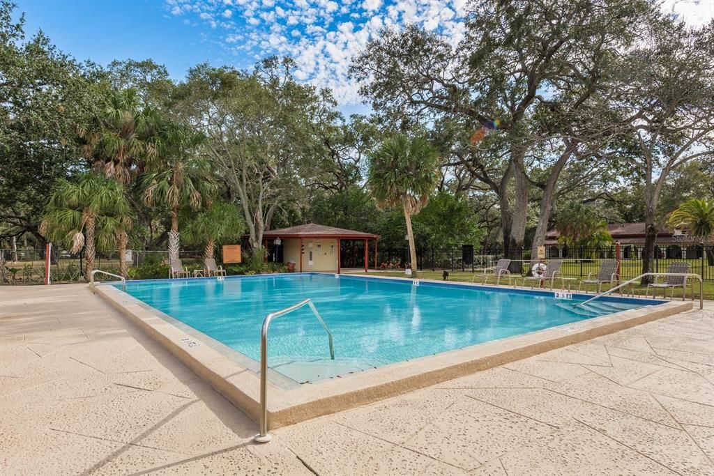 На продажу: $100,000 (1 спален, 1 ванн, 1048 Квадратных фут)