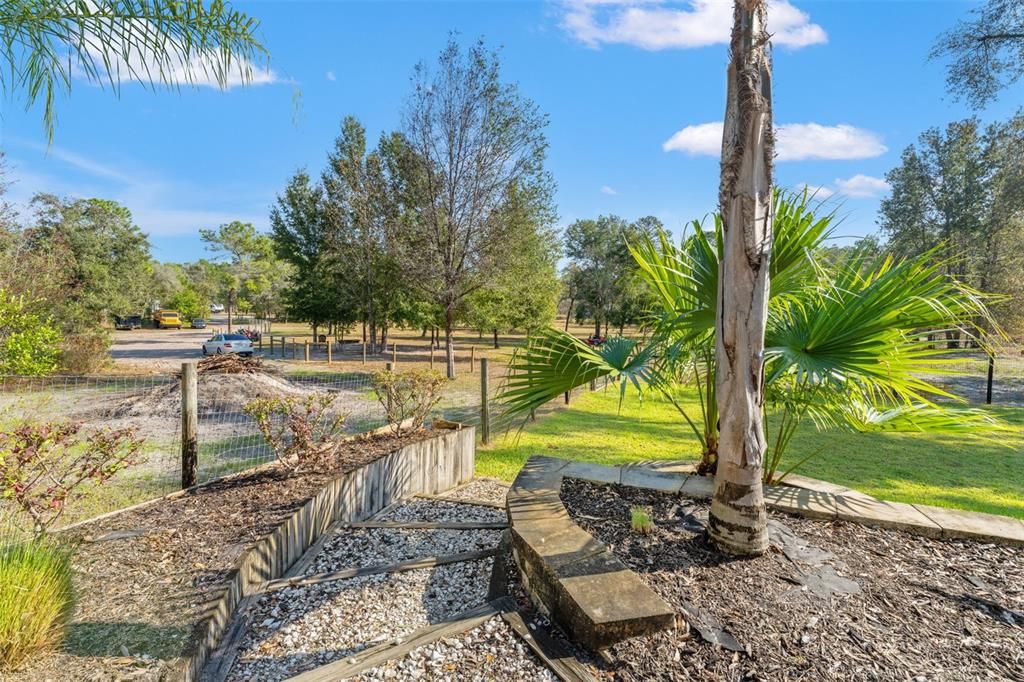 En Venta: $699,000 (3 camas, 2 baños, 1949 Pies cuadrados)