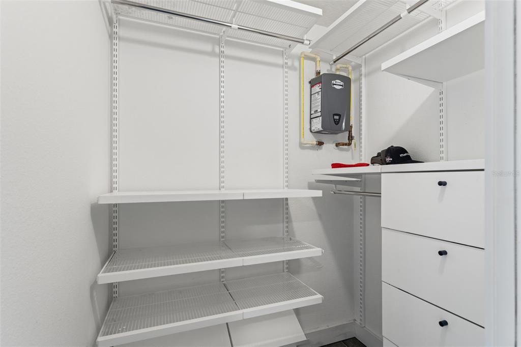 En Venta: $699,000 (3 camas, 2 baños, 1949 Pies cuadrados)