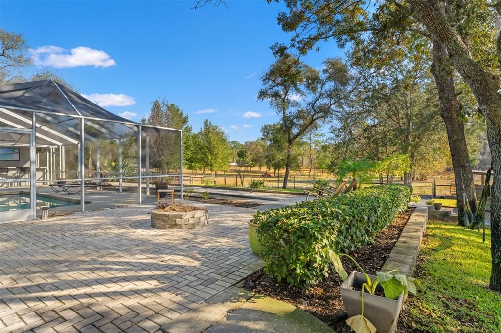 En Venta: $699,000 (3 camas, 2 baños, 1949 Pies cuadrados)