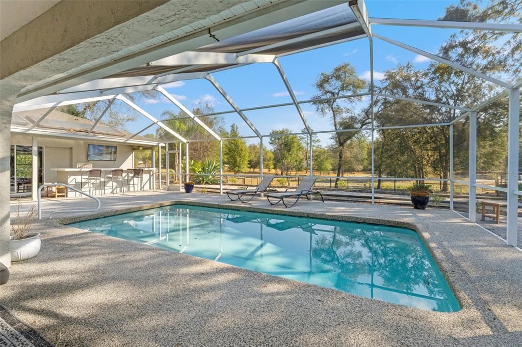 En Venta: $699,000 (3 camas, 2 baños, 1949 Pies cuadrados)