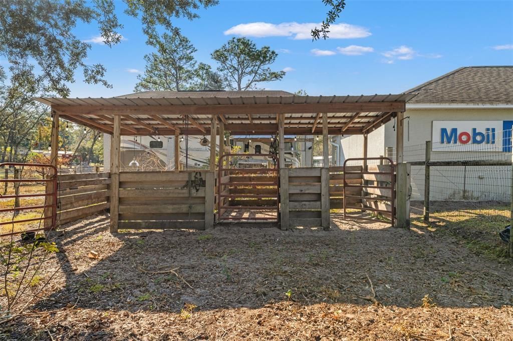 En Venta: $699,000 (3 camas, 2 baños, 1949 Pies cuadrados)