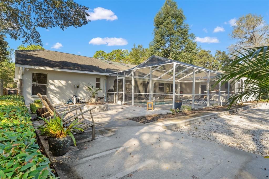 En Venta: $699,000 (3 camas, 2 baños, 1949 Pies cuadrados)