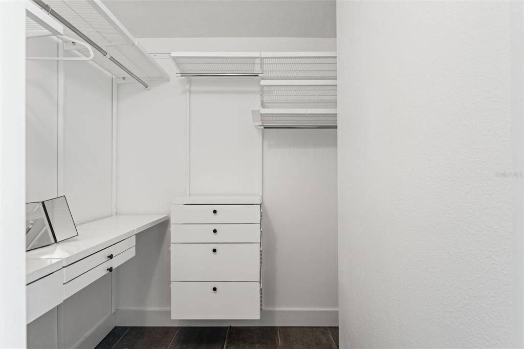 En Venta: $699,000 (3 camas, 2 baños, 1949 Pies cuadrados)