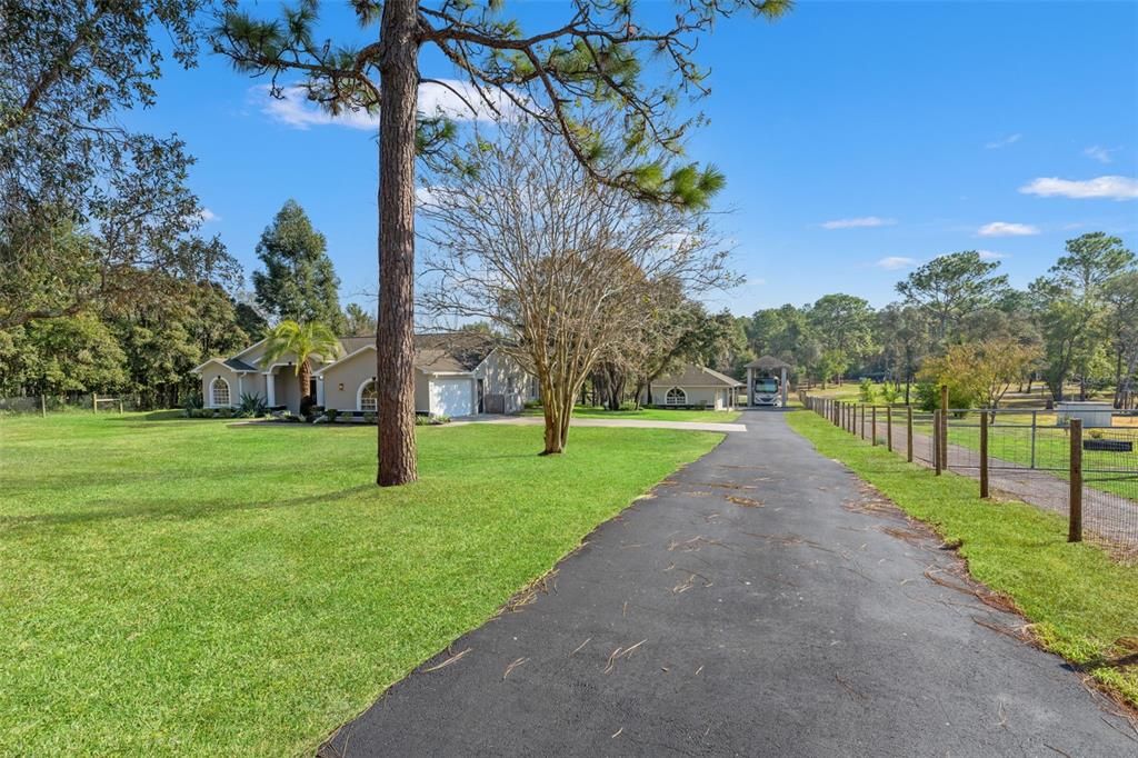 En Venta: $699,000 (3 camas, 2 baños, 1949 Pies cuadrados)