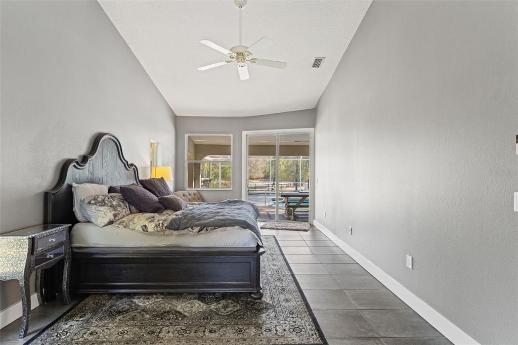 En Venta: $699,000 (3 camas, 2 baños, 1949 Pies cuadrados)