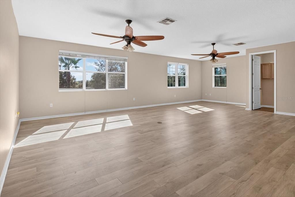 На продажу: $845,000 (6 спален, 6 ванн, 5251 Квадратных фут)