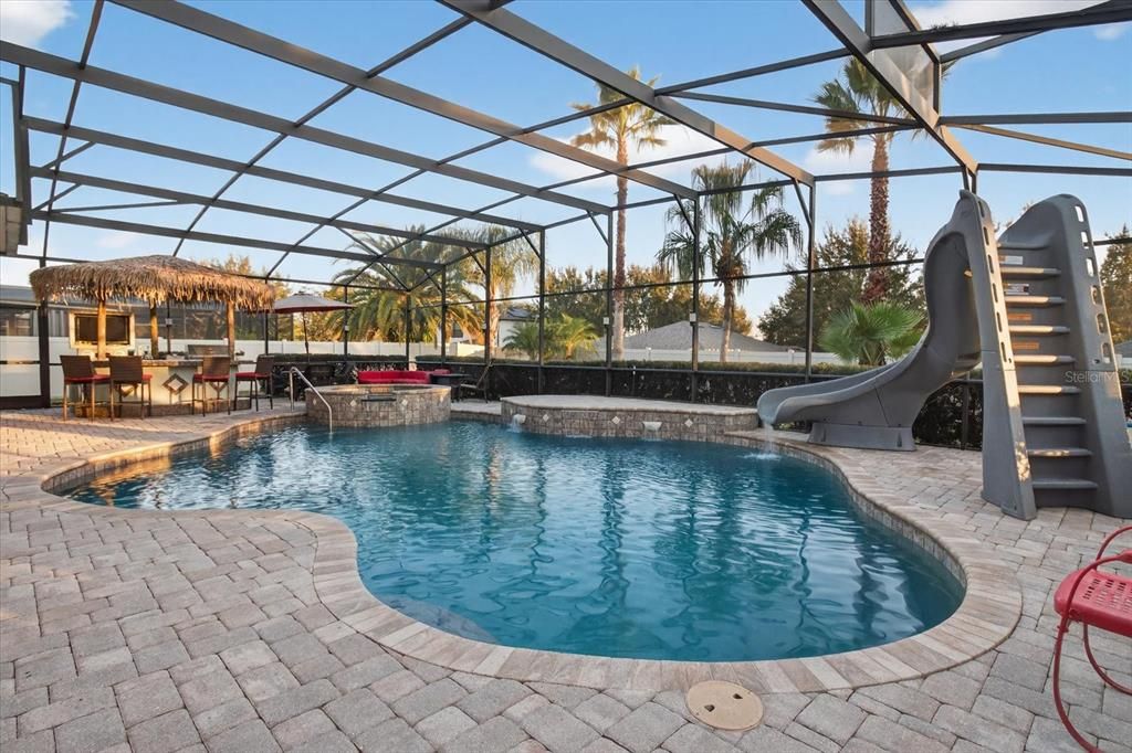 На продажу: $845,000 (6 спален, 6 ванн, 5251 Квадратных фут)