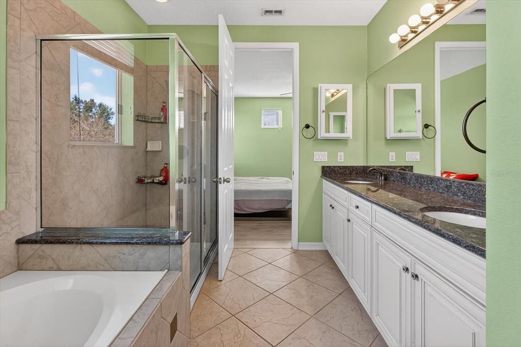 На продажу: $845,000 (6 спален, 6 ванн, 5251 Квадратных фут)