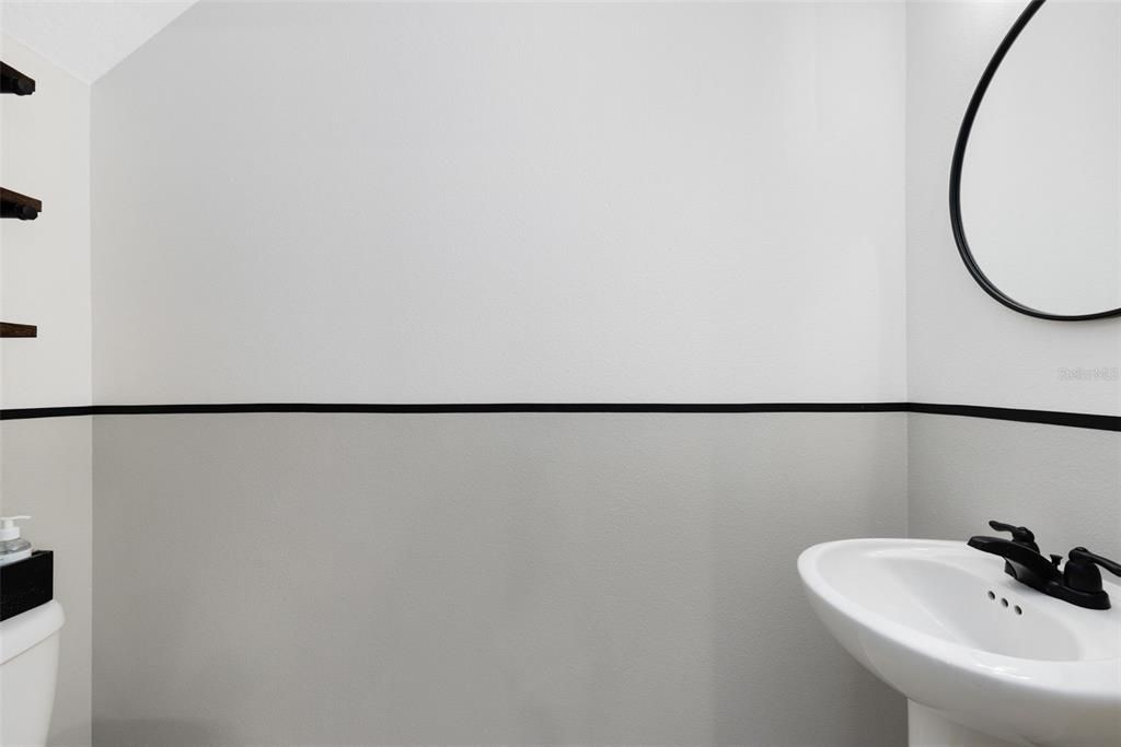 For Rent: $2,100 (3 beds, 2 baths, 1480 Square Feet)