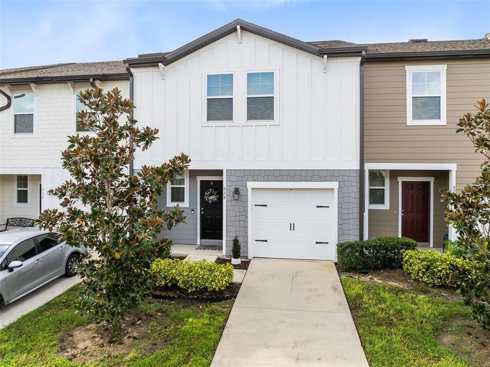 For Rent: $2,100 (3 beds, 2 baths, 1480 Square Feet)