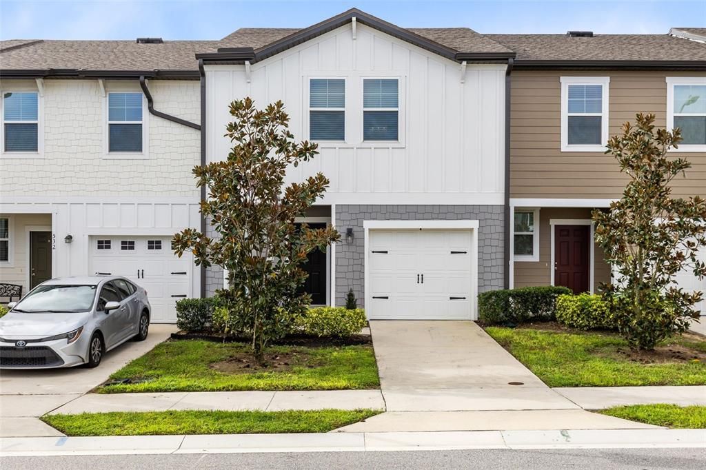 For Rent: $2,100 (3 beds, 2 baths, 1480 Square Feet)