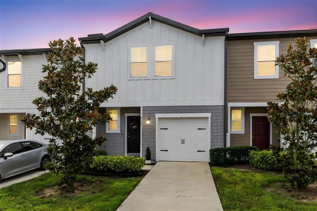 For Rent: $2,100 (3 beds, 2 baths, 1480 Square Feet)