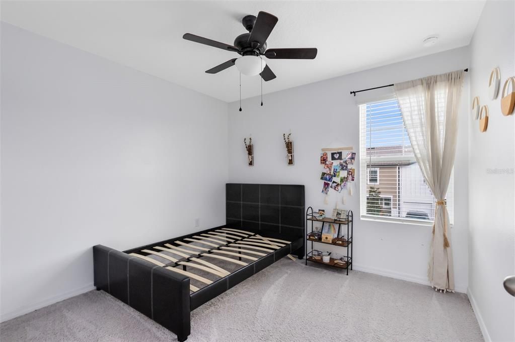 For Rent: $2,100 (3 beds, 2 baths, 1480 Square Feet)