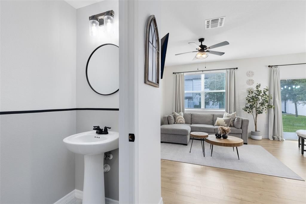 For Rent: $2,100 (3 beds, 2 baths, 1480 Square Feet)