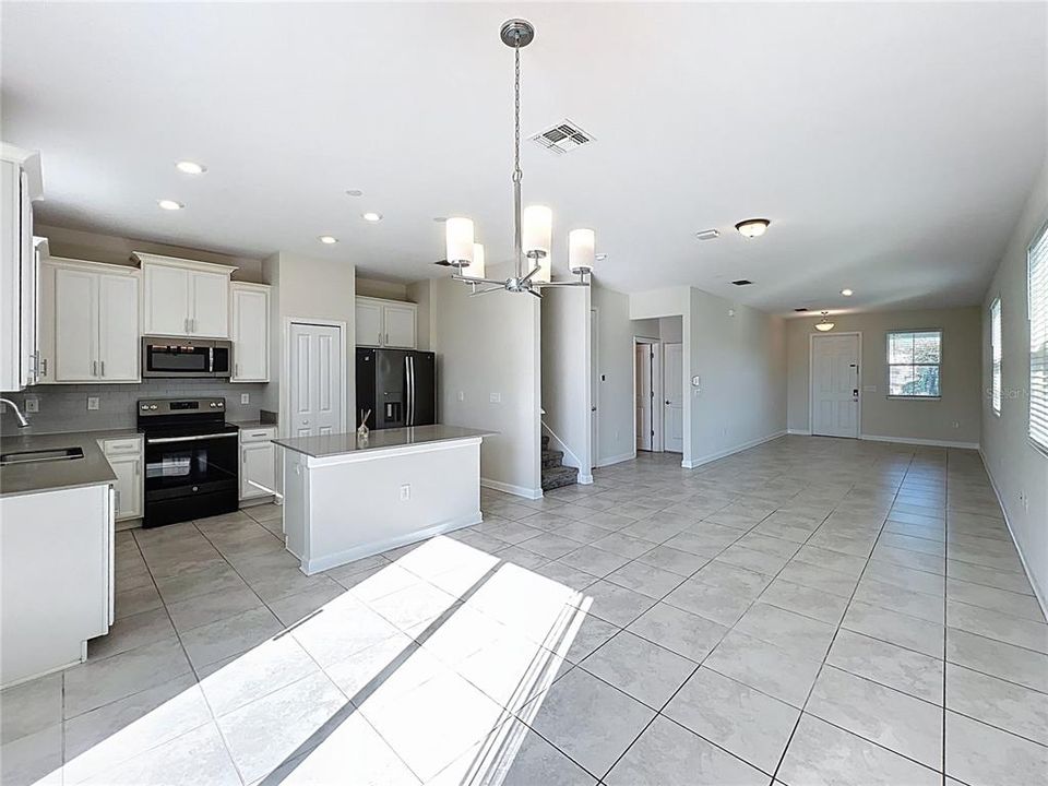 For Sale: $360,000 (3 beds, 2 baths, 1848 Square Feet)